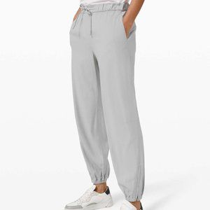 Essential Affinity Mid Rise Jogger - Silver Drop